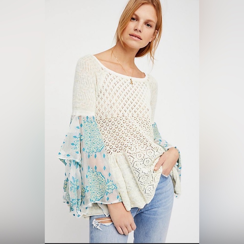 Free People Women’s Pointelle Breeze Sweater w Embroidered Bell Sleeves.bSize: S